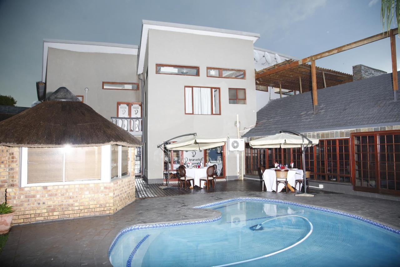 Travetel OR Tambo Airport Kempton Park Exterior foto